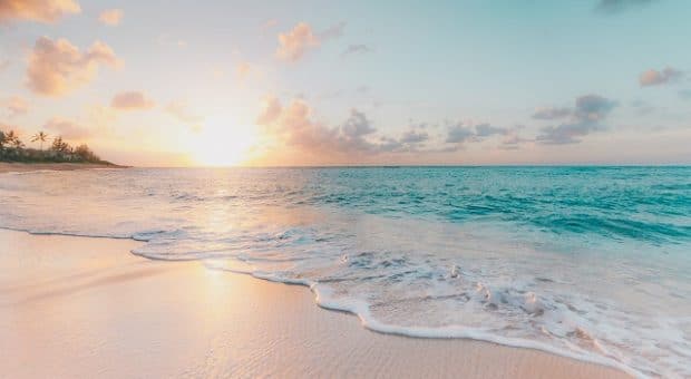 spiaggia-mare-tramonto